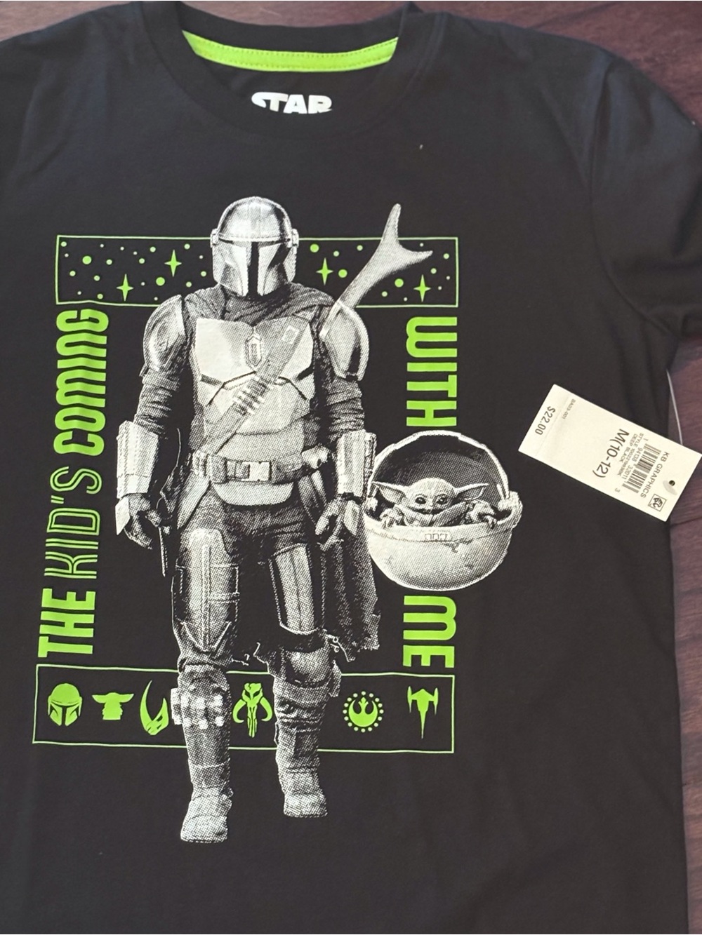 Bold Star Wars Black, Neon Green The Mandalorian & Grogu Sweatshirt BOYS M